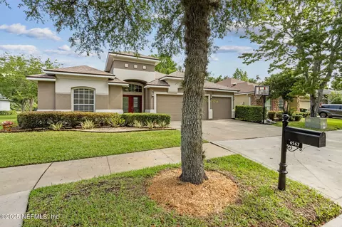 6567 Silver Glen Dr, Jacksonville, FL 32258