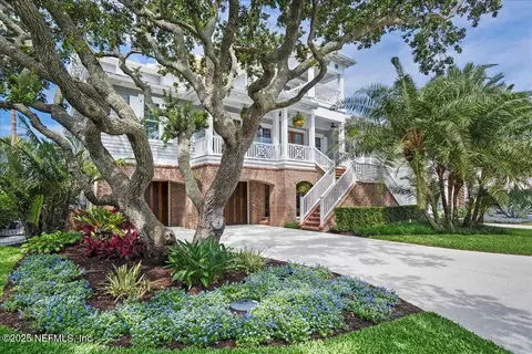 221 Rivershore Ln, Saint Augustine, FL 32084