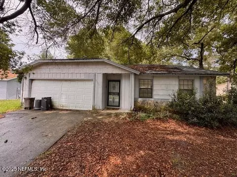 3537 Raymur Villa Dr, Jacksonville, FL 32277
