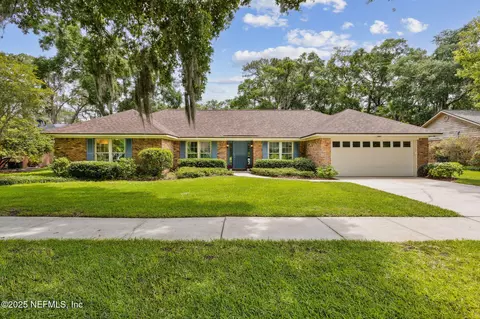 9423 Lita Rd W, Jacksonville, FL 32257