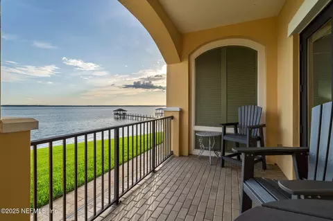1311 Heritage Manor Dr #102, Jacksonville, FL 32207