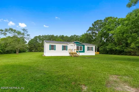 45388 Pickett St, Callahan, FL 32011