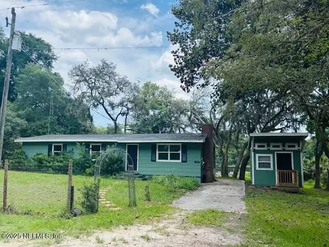 243 Taylor Fury Rd, Pomona Park, FL 32181