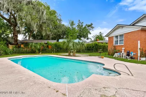 433 W 70th St, Jacksonville, FL 32208