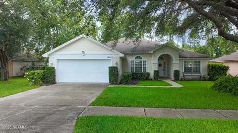 12057 Walkers Glen Ln N, Jacksonville, FL 32246