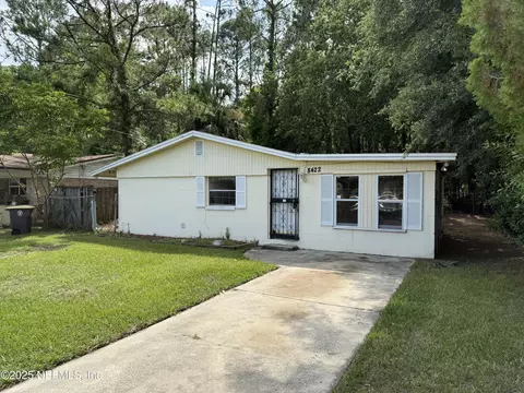 8422 Gullege Dr, Jacksonville, FL 32219