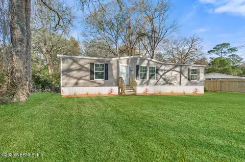 6339 Woodlawn Rd, Macclenny, FL 32063