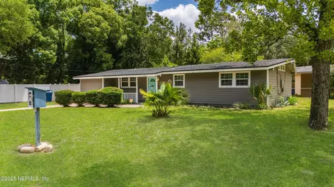 6352 Sprinkle Dr N, Jacksonville, FL 32211
