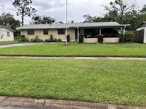 513 Clermont Ave S, Orange Park, FL 32073