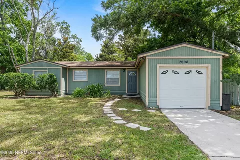7503 Pheasant Run Dr, Jacksonville, FL 32244