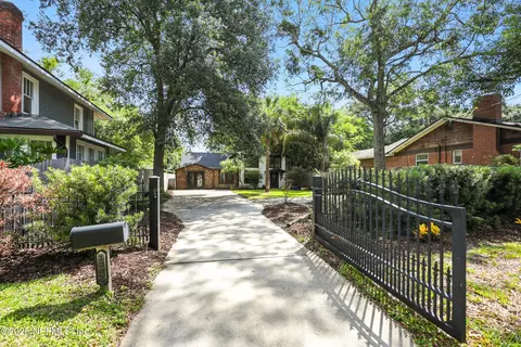 1239 Wolfe St, Jacksonville, FL 32205