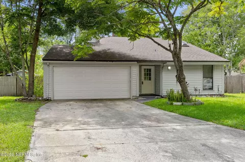 10388 Arrow Bluff Ct, Jacksonville, FL 32257