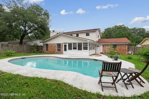 8824 Runnymeade Rd, Jacksonville, FL 32257