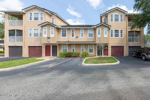 10075 Gate Pkwy N #913, Jacksonville, FL 32246