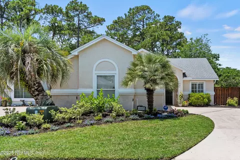 1578 Linkside Dr, Atlantic Beach, FL 32233