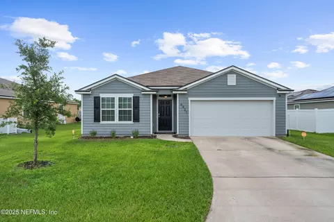 6421 Bucking Bronco Dr, Jacksonville, FL 32234