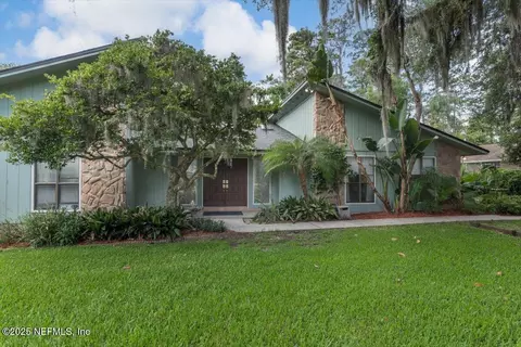 2496 Shalimar Ln, Orange Park, FL 32073