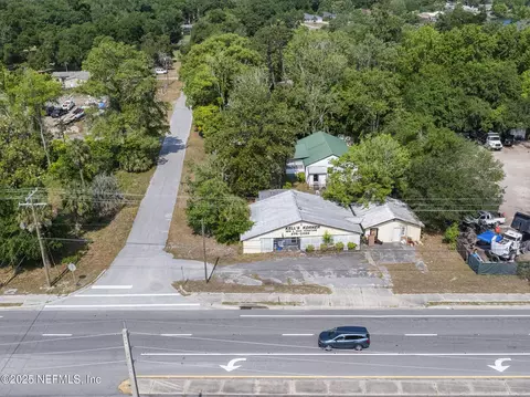 2598 Mosley Rd, Orange Park, FL 32065