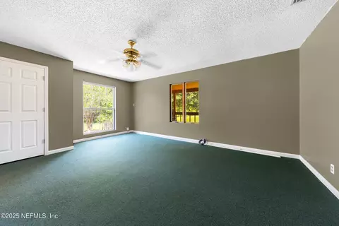 Living - 8205 Cr 208, Saint Augustine, FL 32092 photo 4 of 4