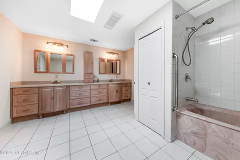 Bath - 8205 Cr 208, Saint Augustine, FL 32092 photo 1 of 3