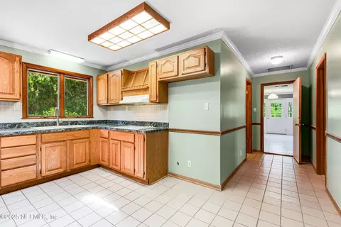Entry Way - 8205 Cr 208, Saint Augustine, FL 32092 photo 1 of 2