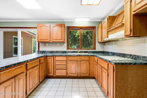 Kitchen - 8205 Cr 208, Saint Augustine, FL 32092 photo 2 of 2