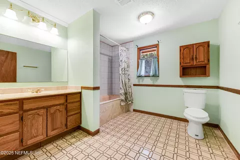 Bath - 8205 Cr 208, Saint Augustine, FL 32092 photo 3 of 3