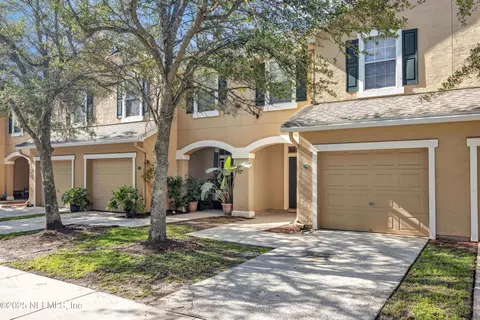 5260 Collins Rd #907, Jacksonville, FL 32244