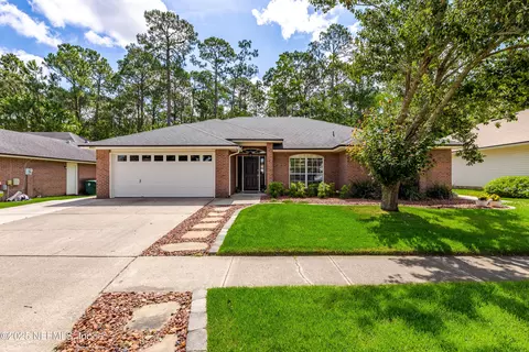 4521 Deep River Way E, Jacksonville, FL 32224