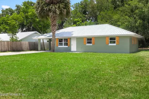 110 Pleasant Dr, East Palatka, FL 32131