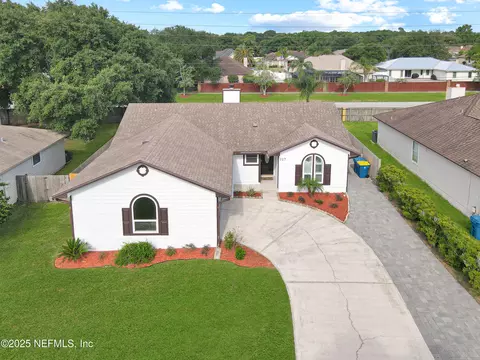 327 Hickory Hollow Dr, Jacksonville, FL 32225