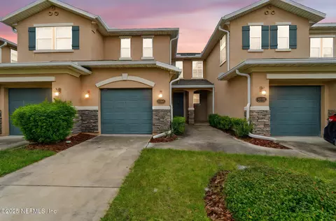 2360 Red Moon Dr, Jacksonville, FL 32216