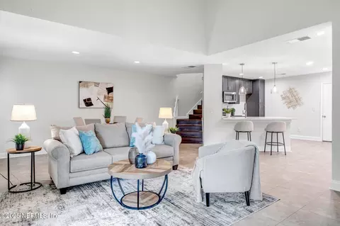 1429 Summer Sands Dr, Neptune Beach, FL 32266