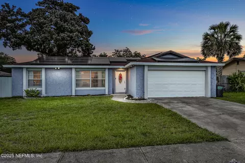8359 Ireland Dr, Jacksonville, FL 32244