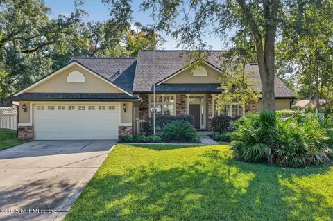 896 Live Oak Ln, Fleming Island, FL 32003