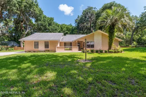835 Fountain Dr, Fernandina Beach, FL 32034