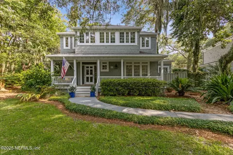 2 Heron Oaks Ct, Fernandina Beach, FL 32034