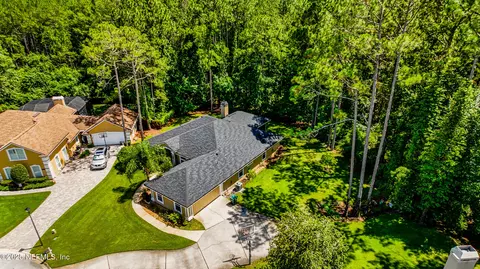 9040 Deercress Ct, Jacksonville, FL 32256