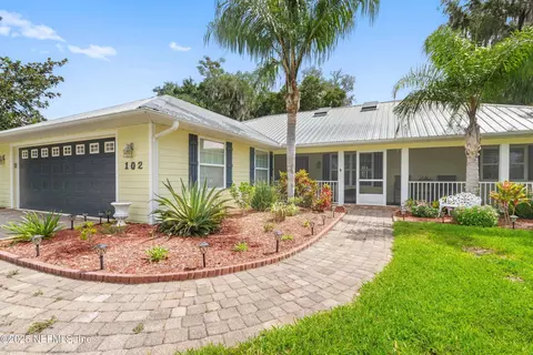 102 St Johns Blvd, East Palatka, FL 32131