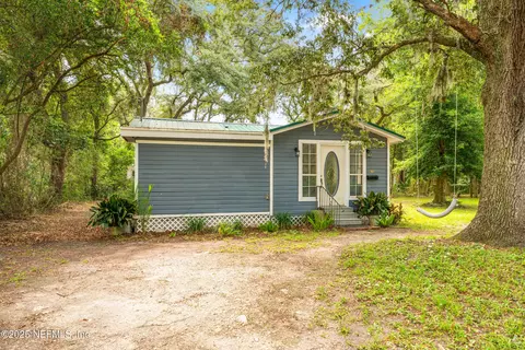 610 Division St, Fernandina Beach, FL 32034