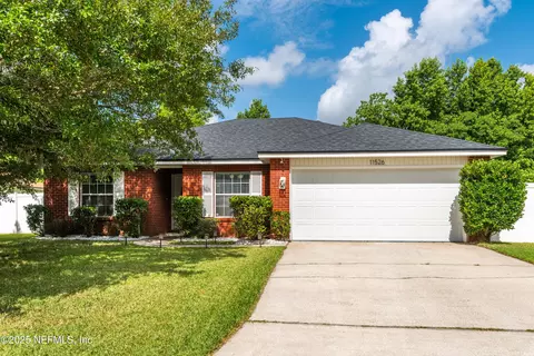 11526 Deep Springs Dr W, Jacksonville, FL 32219