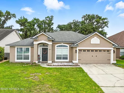 327 Southern Rose Dr, Jacksonville, FL 32225
