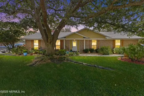 1975 Raley Creek Dr W, Jacksonville, FL 32225