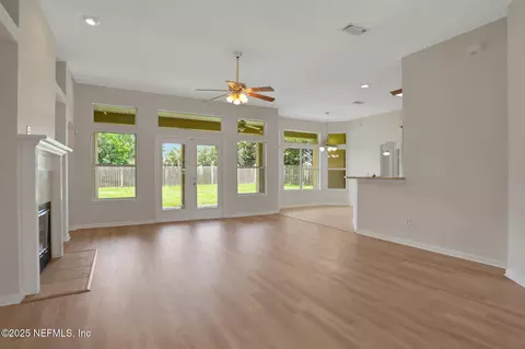 3559 Olympic Dr, Green Cove Springs, FL 32043