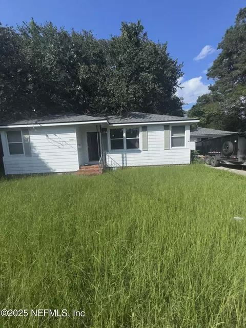 4755 Cardinal Pl, Jacksonville, FL 32210