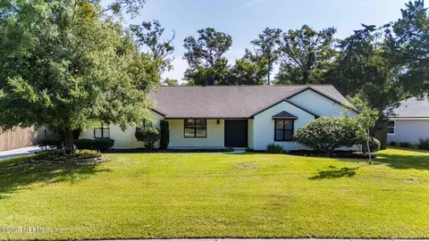 2822 Circle Ridge Dr, Orange Park, FL 32065