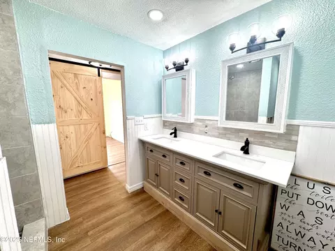 113 Odom Rd, Palatka, FL 32177