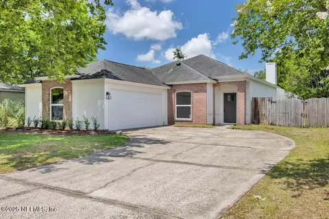 3794 Union Pacific Dr E, Jacksonville, FL 32246