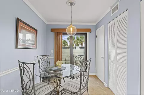 Dining - 890 A1a Beach Blvd #39, Saint Augustine, FL 32080 photo 4 of 5
