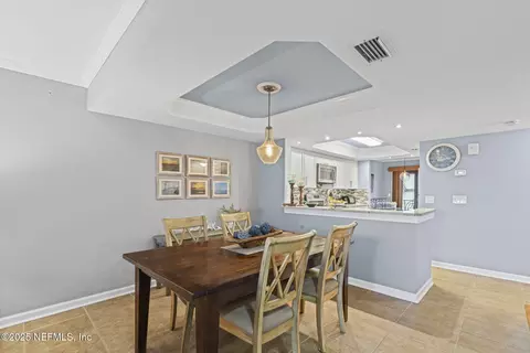 Dining - 890 A1a Beach Blvd #39, Saint Augustine, FL 32080 photo 2 of 5